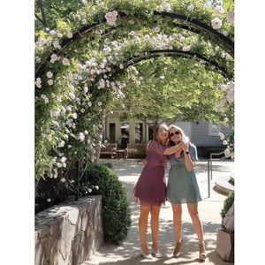 Meet your Posher, Emileigh